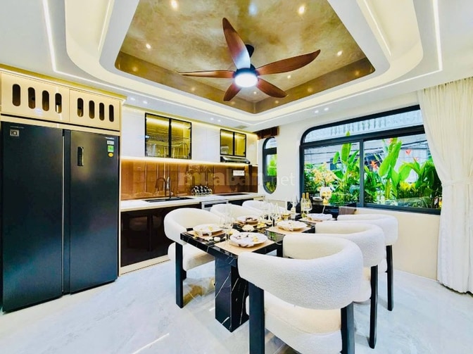 Bán nhà 5 tầng hẻm xe hơi  Phạm Văn Bạch thông Trần Thị Trọng, 10.8tỷ