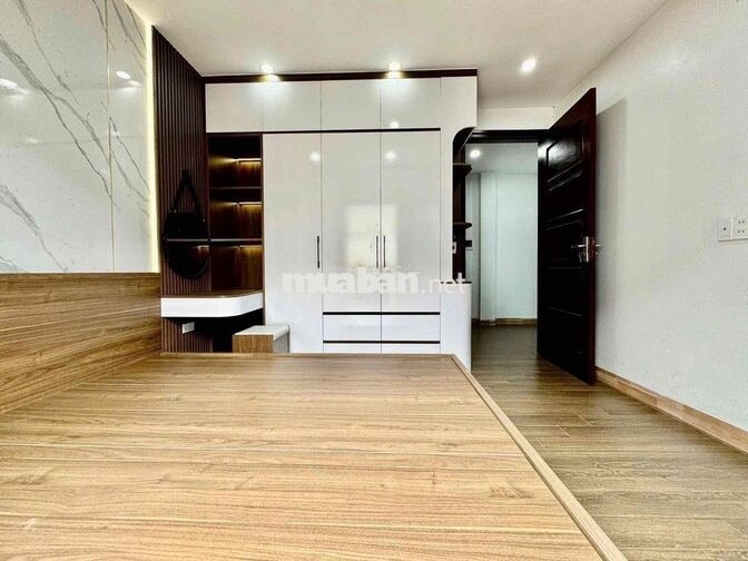 NHÀ LAI XÁ 100m ra CHỢ QUỐC LỘ 32