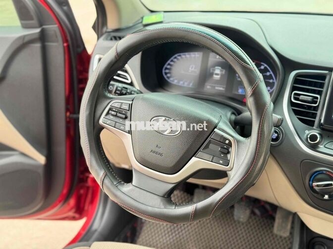 Bán Hyundai Accent 2023 MT hỗ trợ bank