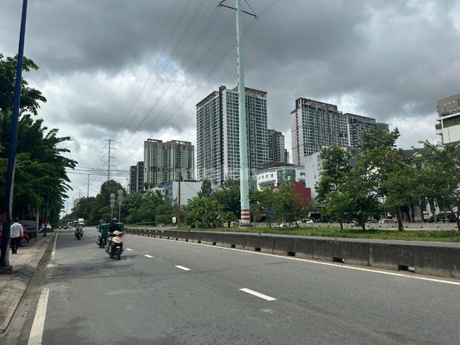 Bán đất 17.5x25=438m2 Mặt tiền đường 60m Đồng Văn Cống Thạnh Mỹ Lợi Q2