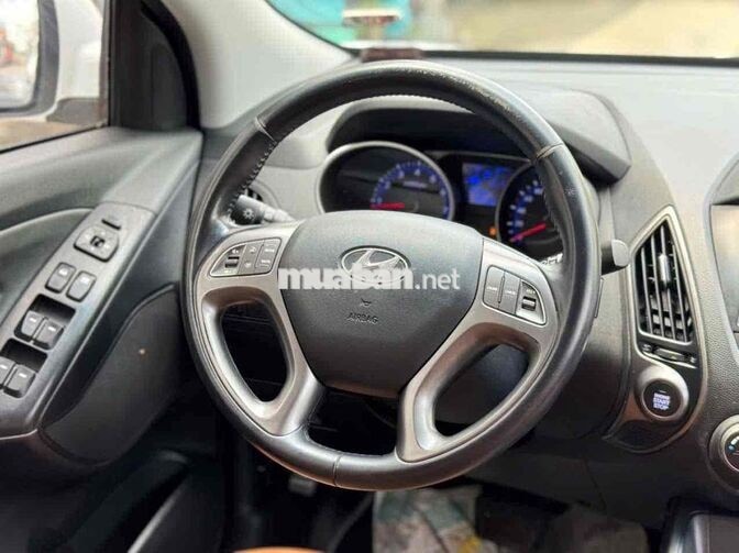 Hyundai Tucson Trắng Số tự động gầm cao 315 triệu