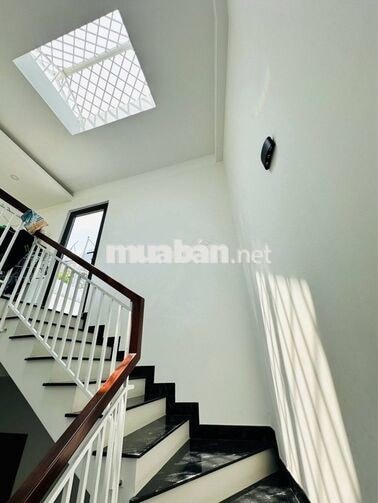 NHÀ ĐẸP 5 TẦNG BTCT- 70M2- NỞ HẬU - HẺM XE HƠI THÔNG CỐNG LỞ- TÂN BÌNH