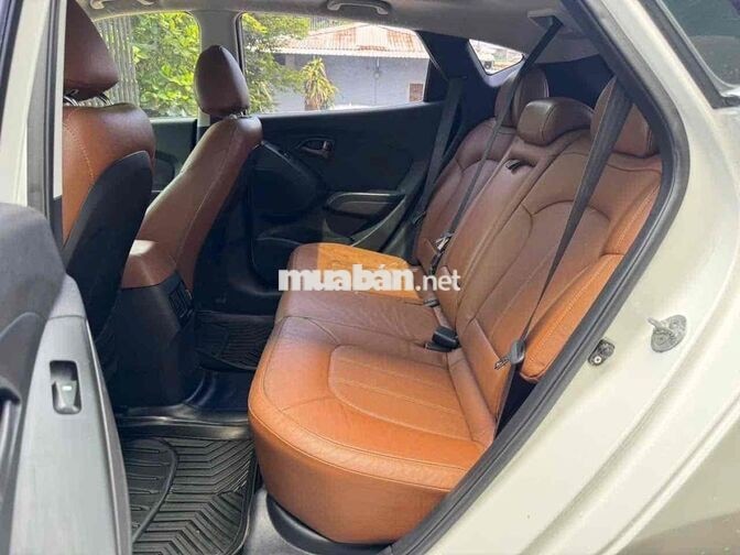 Hyundai Tucson Trắng Số tự động gầm cao 315 triệu