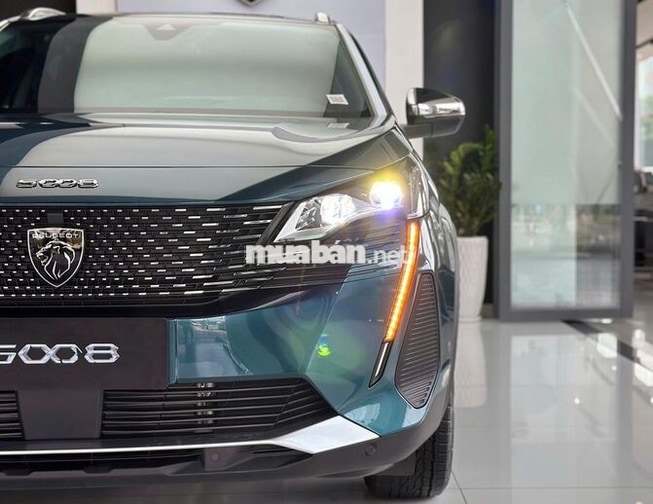 Peugeot 5008 Premium 2026 SUV