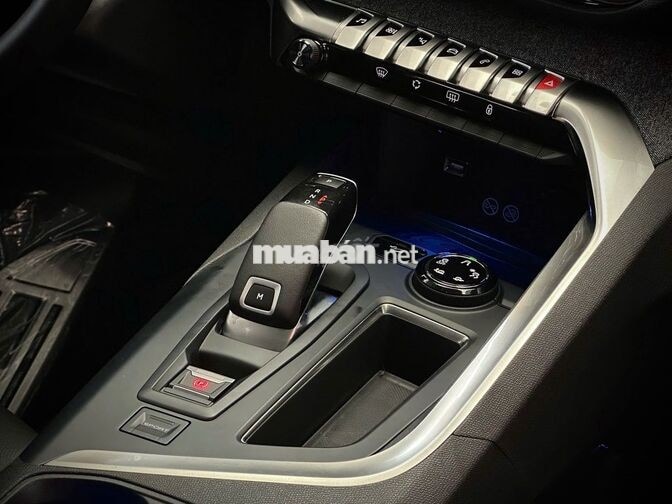 Peugeot 5008 Premium 2026 SUV
