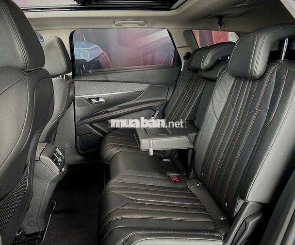 Peugeot 5008 Premium 2026 SUV