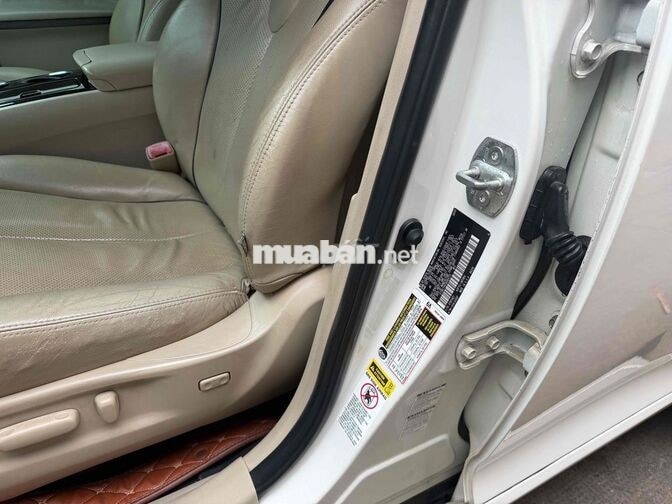Toyota Venza 2.7 AWD 2009 Trắng Tự động