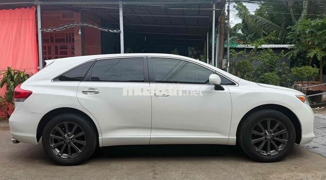 Toyota Venza 2.7 AWD 2009 Trắng Tự động