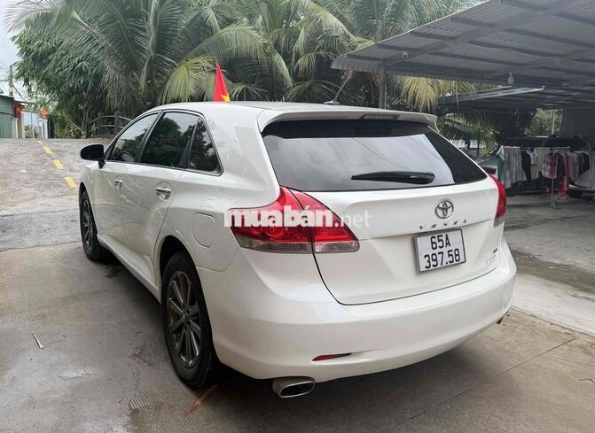 Toyota Venza 2.7 AWD 2009 Trắng Tự động