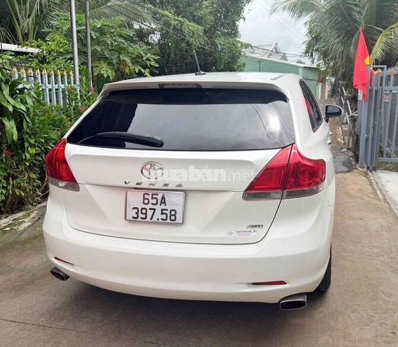 Toyota Venza 2.7 AWD 2009 Trắng Tự động