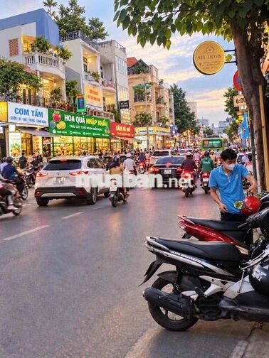 Sang quán phở, cơm văn phòng Khu Sân Bay