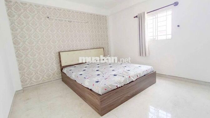 Studio cửa sổ trời máy lạnh giá rẻ gần Cv Làng Hoa