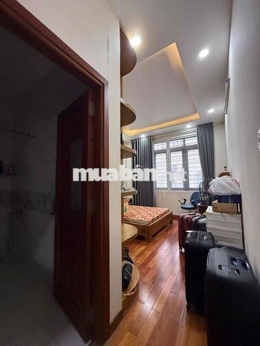 Cho thuê biệt thự full nội thất đối diện công viên khu tên lửa