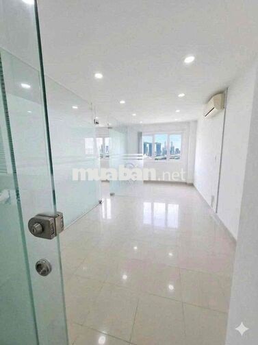 Mặt bằng 150m2 mặt tiền Nguyễn Thị Thập