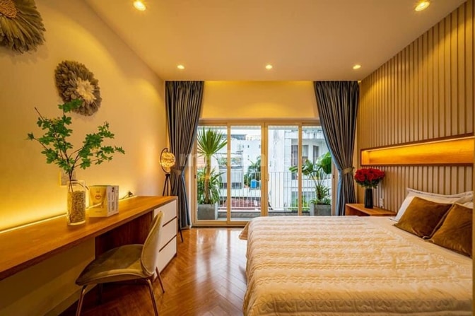 Cư Xá Lữ Gia, đường rộng 8m có lề hẻm thông, sát Quận 10, 4 tầng, Q11