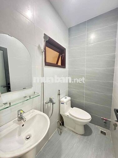 Quận 7 - Nguyễn Thị Thập - 4 Tỷ 7 - Nhà 2 Tầng 30m² - 2PN - 20m Ra Mặt