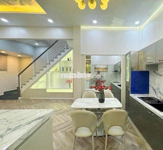 Nguyên căn full nội thất gần chợ tân thuận q7 cũ