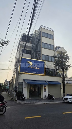 Cho thuê nhà 2 mặt tiền Võ Thị Sáu Dĩ An 1.100m2 sàn, có thang máy