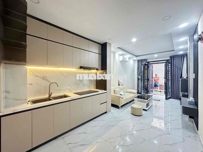 Quận 7 - Nguyễn Thị Thập - 4 Tỷ 7 - Nhà 2 Tầng 30m² - 2PN - 20m Ra Mặt