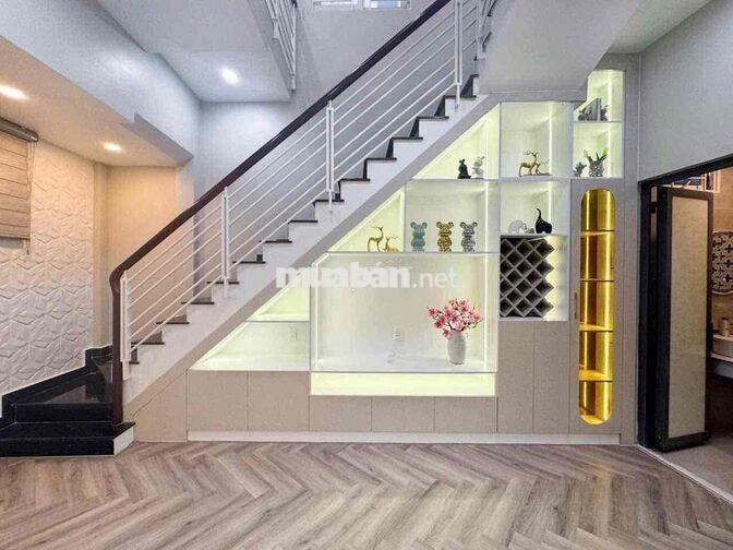 Nguyên căn full nội thất gần chợ tân thuận q7 cũ