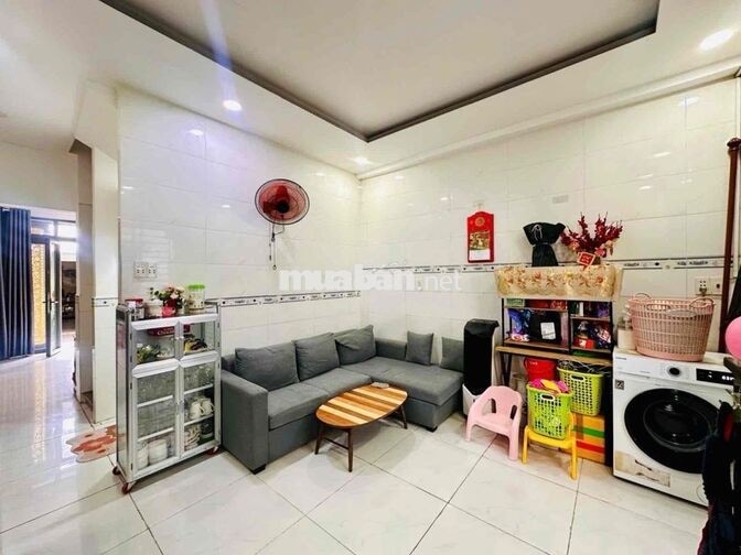 HÀNG HIẾM 3 MẶT TIỀN QUANG TRUNG – HXH – 4PN – 3 TẦNG – CHỈ 3,7 TỶ!