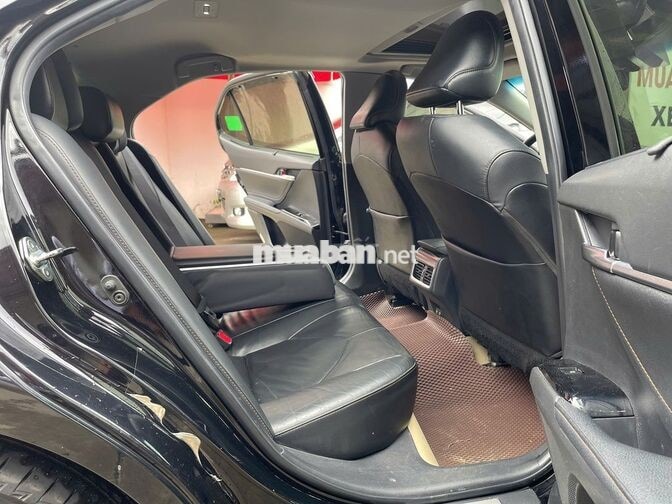 Toyota Camry 2.5Q 2020 Đen 70.000 km
