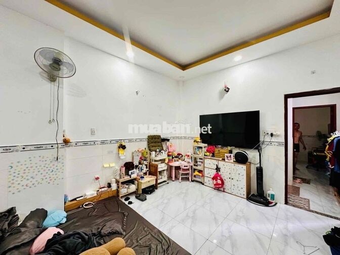 HÀNG HIẾM 3 MẶT TIỀN QUANG TRUNG – HXH – 4PN – 3 TẦNG – CHỈ 3,7 TỶ!