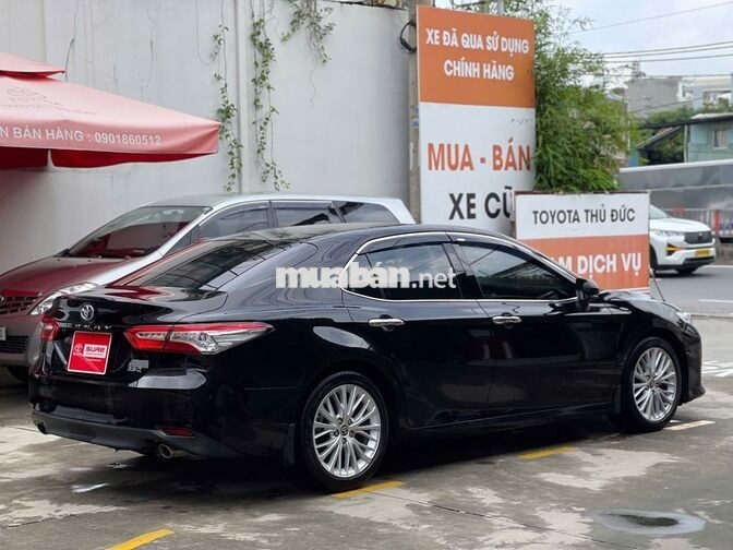 Toyota Camry 2.5Q 2020 Đen 70.000 km