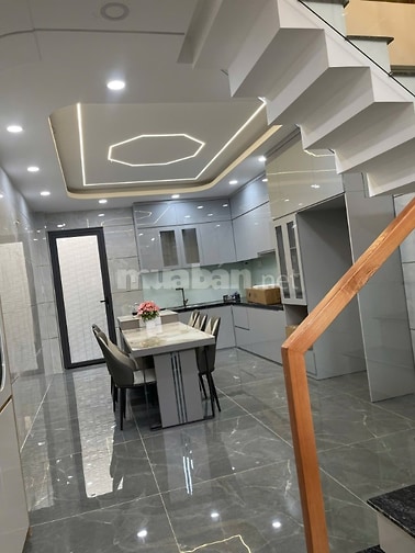 CHỦ KẸT TIỀN CẦN BÁN GẤP NHÀ 4 TẤM MỚI- HẺM XE HƠI- NGAY PHÚ LÂM