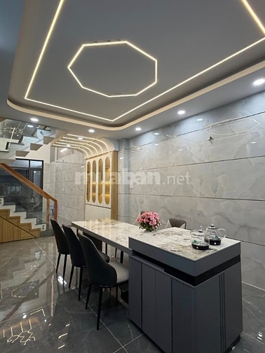 CHỦ KẸT TIỀN CẦN BÁN GẤP NHÀ 4 TẤM MỚI- HẺM XE HƠI- NGAY PHÚ LÂM