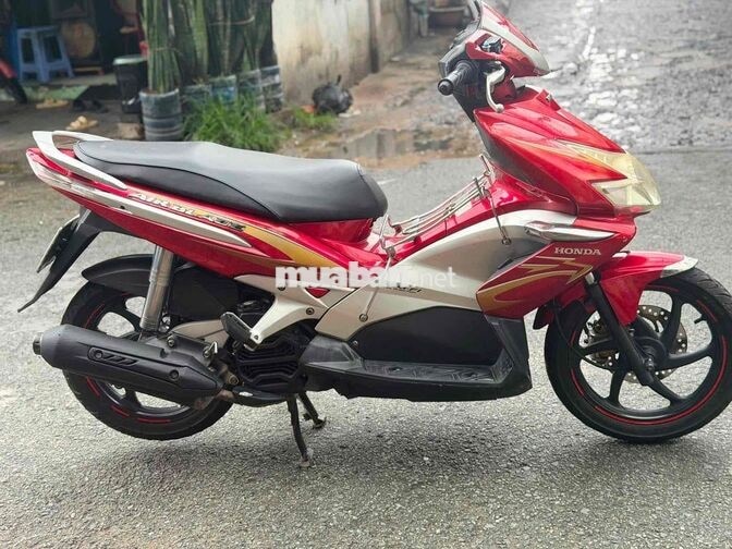 Honda Air Blade Fi 2010 xe đẹp máy êm ái