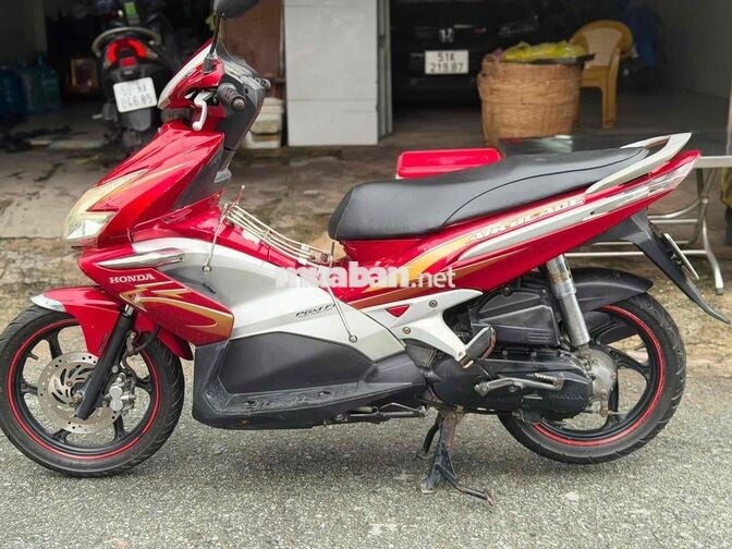 Honda Air Blade Fi 2010 xe đẹp máy êm ái