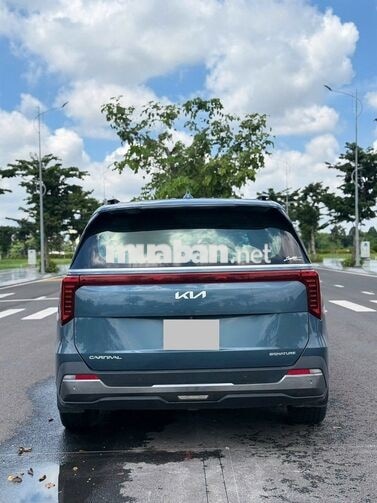 Kia Carnival Signature 2024 Xanh ngọc 8 vạn