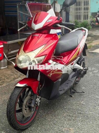 Honda Air Blade Fi 2010 xe đẹp máy êm ái