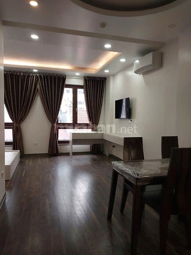 Bán khách sạn 10 tầng phố Tây Hồ, DT 640m2, ô tô vào nhà, kinh doanh