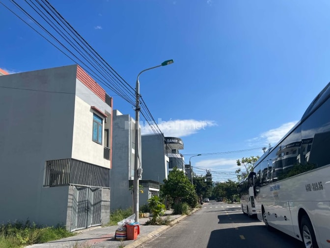 Bán đất đường Bích Khê Block B1.73 , 2 bên đất trông rất dễ xây nhà