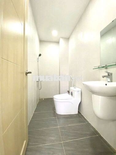 Cho thuê nhà trệt lững hẻm 77 Phạm Ngũ Lão có 2 máy lạnh