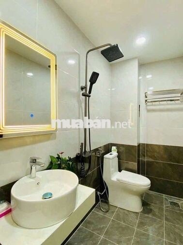 Cho Thuê Nhà Mới Xây-- Full Nội Thất--Hẻm Thống Nhất, Phường 15. Gv