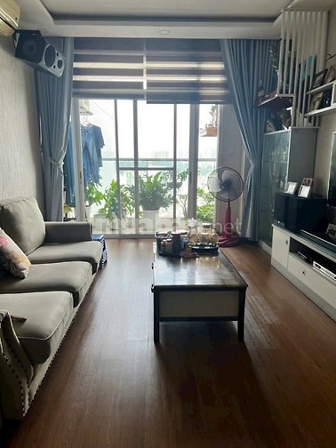 Căn hộ 1 phòng ngủ 53m2- Chung cư Screc Tower giá 10tr, có nội thất.