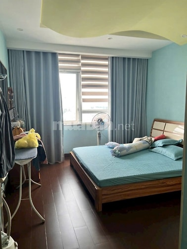 Căn hộ 1 phòng ngủ 53m2- Chung cư Screc Tower giá 10tr, có nội thất.