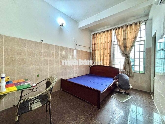 Phòng Trọ Giá Rẻ - Máy Lạnh | Mặt Tiền Trường Chinh - Cầu Tham Lương