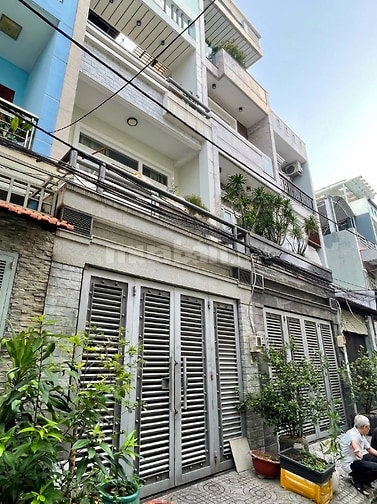 Nhà đẹp - 4 tầng Trần Thái Tông - Diện tích: 57 m2 - Khu vực văn minh