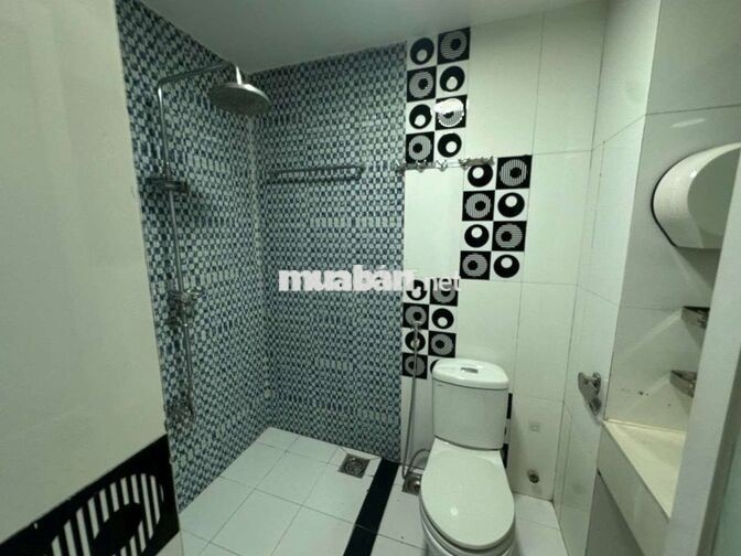 NHÀ ĐẸP 4 TẦNG - GÓC 2 MT - CÓ MÁY LẠNH 