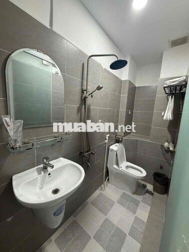 Cho thuê nhà làm home/ks MT Cô Giang, Phường Cầu Ông Lãnh, Quận 1.