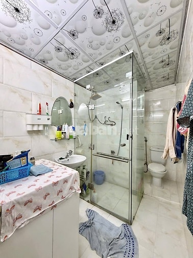 Nhà Sư Vạn Hạnh. Diện tích 46m (4m*11,6m). Hẻm thông , 4tầng , giá 9tỷ