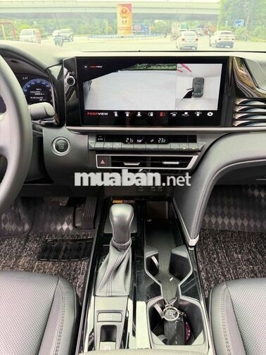 CẦN BÁN TOYOTA CAMRY 2.0Q MODEL 2025 SIÊU MỚI