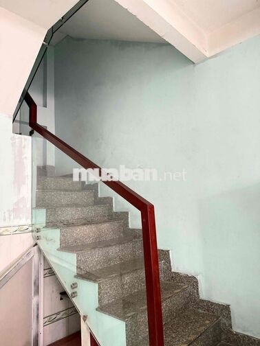 Cho thuê nhà liên khu 4-5 bình tân   4*16 1 trệt,2 lầu sân thượng. 3pn