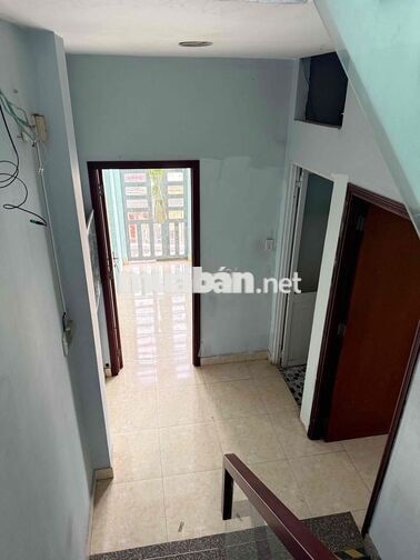 Cho thuê nhà liên khu 4-5 bình tân   4*16 1 trệt,2 lầu sân thượng. 3pn