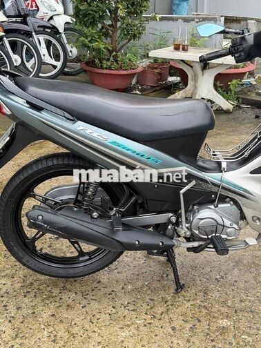 Yamaha Sirius RC Xám