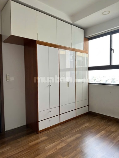 Pegasuite - tầng thấp, view đẹp nhất khu 